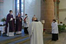 Beauftragung zu Lektorat und Akolythat in St. Marien, Volkmarsen (Foto: Karl-Franz Thiede)